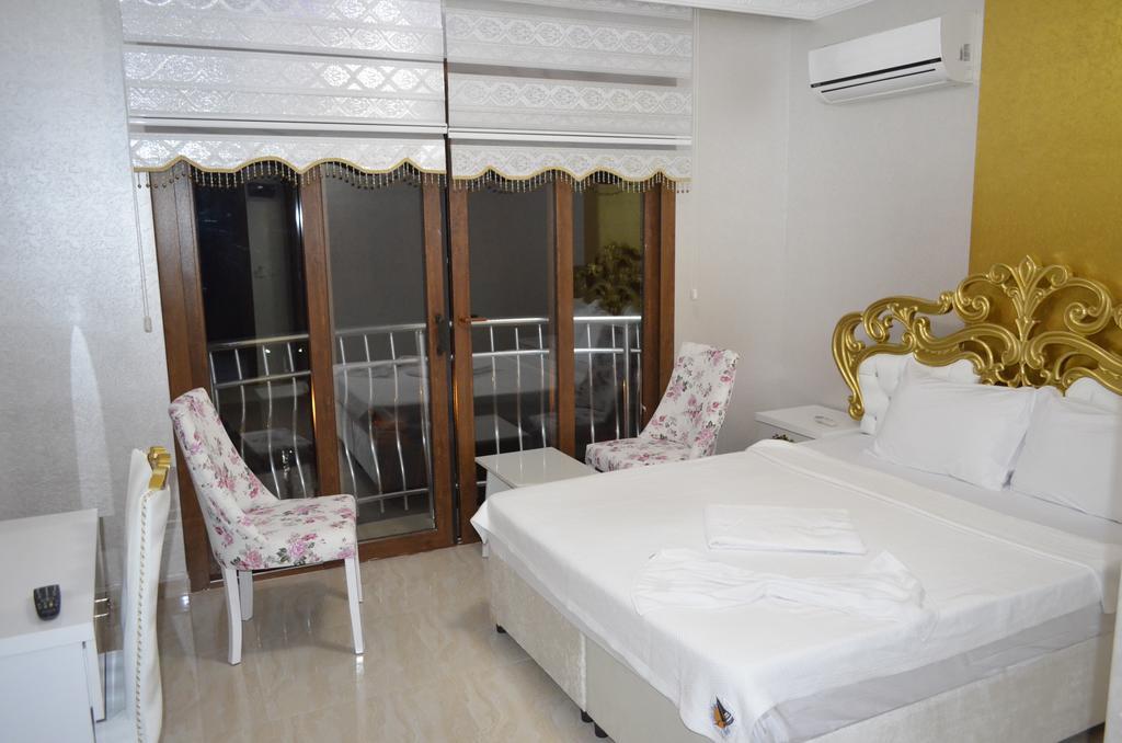 Alev Palace Otel Arsuz ภายนอก รูปภาพ